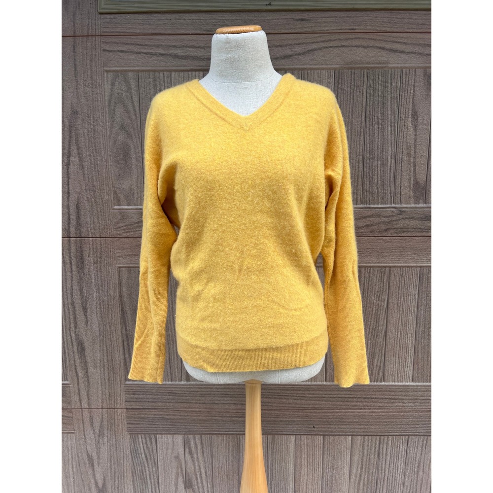 Garnet Hill Cashmere V-Neck Sweater Womens Small Sunflower Yellow Pullover Luxe
